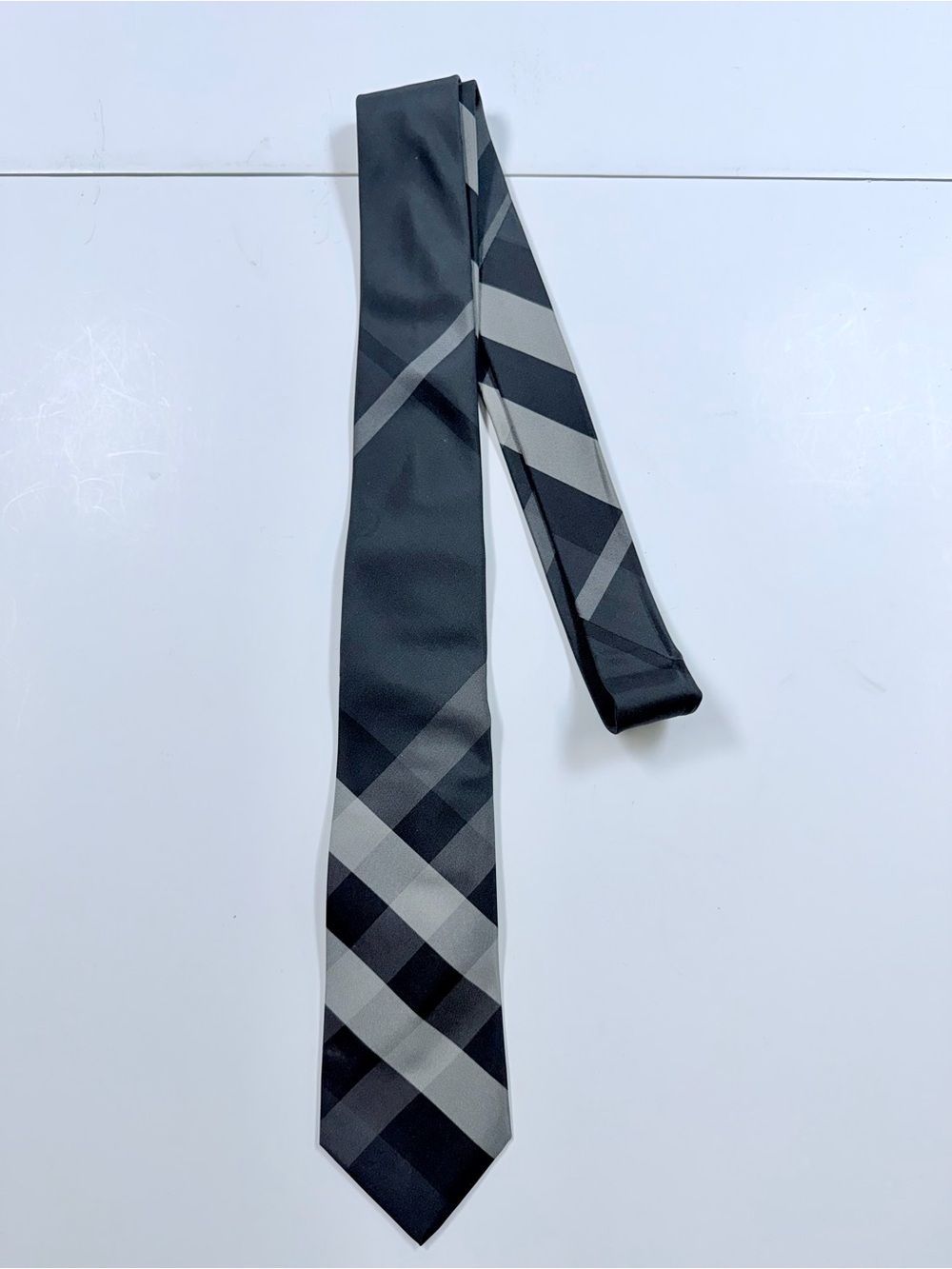 Burberry Grey and Black Geometric Silk Tie